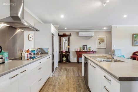 Photo of property in 18 Sincock Place, Kaiapoi, 7630