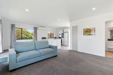 Photo of property in 229 Shakespeare Street, Leamington, Cambridge, 3432