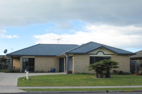 Photo of property in 663 Gloucester Road, Papamoa Beach, Papamoa, 3118