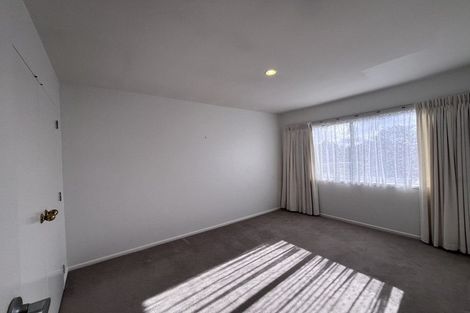 Photo of property in 2/1 Briar Way, New Lynn, Auckland, 0600