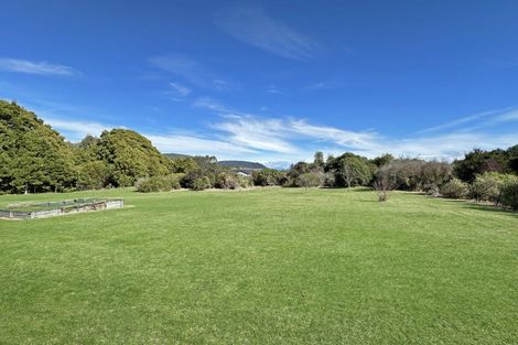 Photo of property in 12 Lacebark Drive, Kinloch, Taupo, 3377
