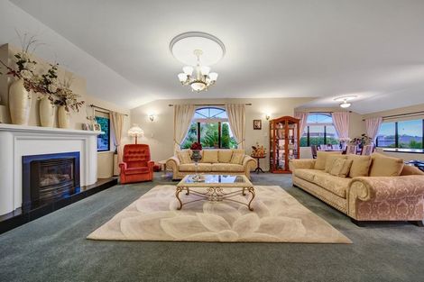 Photo of property in 4 Willow Place, Whalers Gate, New Plymouth, 4310