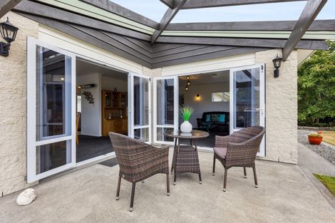 Photo of property in 22 Princess Street, Waitara, 4320