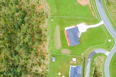 Photo of property in 117 Kingsdale Park Drive, Aokautere, Palmerston North, 4471