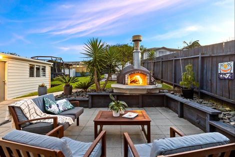 Photo of property in 63 Brightside Road, Stanmore Bay, Whangaparaoa, 0932