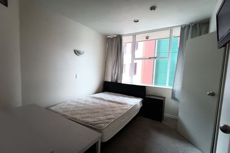 Photo of property in Terrace Tower Apartments, 8b/126 The Terrace, Wellington Central, Wellington, 6011
