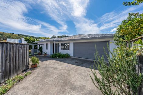 Photo of property in 7a Golding Road, Taradale, Napier, 4112