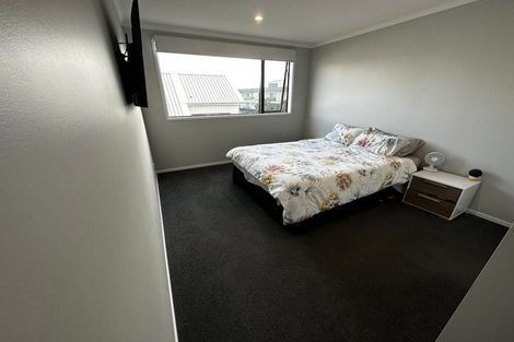 Photo of property in 21 Seafarer Crescent, Stanmore Bay, Whangaparaoa, 0932