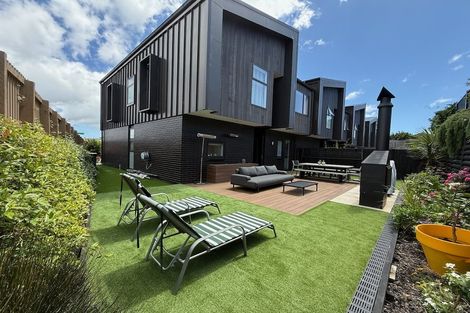 Photo of property in 2 Nga Tutu Place, Belmont, Auckland, 0622