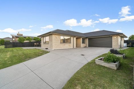 Photo of property in 50 Harbour Crest Drive, Waiuku, 2123