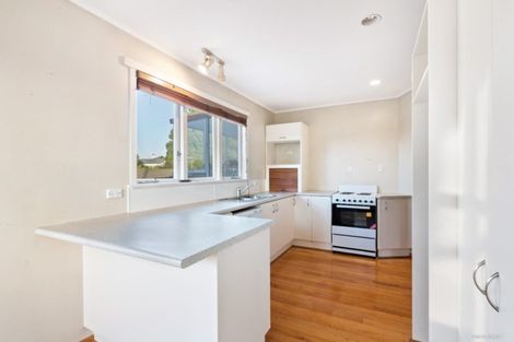 Photo of property in 330 Great South Road, Opaheke, Papakura, 2113