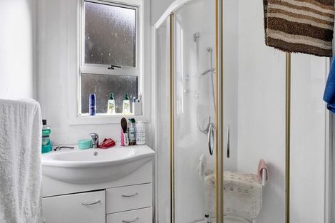 Photo of property in 20 Riemenschneider Street, Manaia, 4612