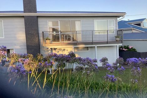 Photo of property in 2 Mowhanau Drive, Kai Iwi, Whanganui, 4574