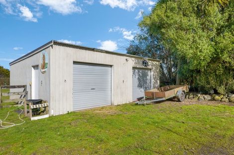 Photo of property in 25 Castle Street, Eltham, 4322