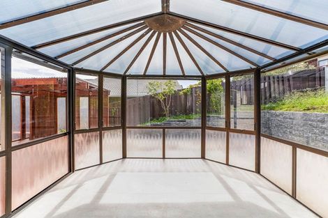 Photo of property in 71 Kennedy Avenue, Forrest Hill, Auckland, 0620