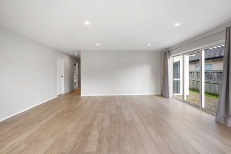 Photo of property in 9 Josh Road, Huapai, Kumeu, 0810