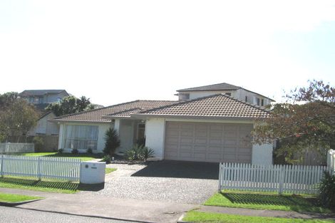 Photo of property in 12 Woodgers Way, Somerville, Auckland, 2014