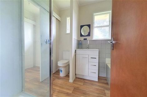 Photo of property in 35 Hobart Crescent, Wattle Downs, Auckland, 2103