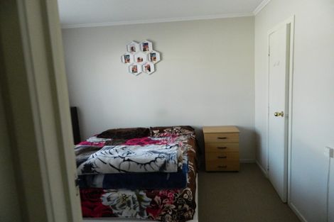 Photo of property in 2/6 Keldale Place, Forrest Hill, Auckland, 0620