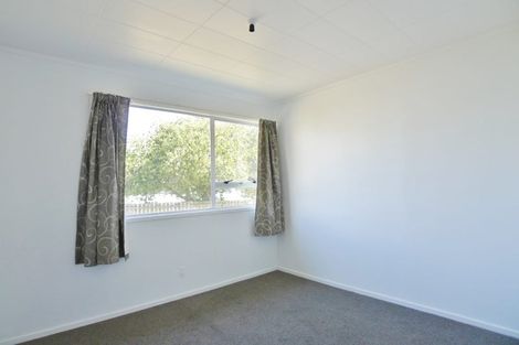 Photo of property in 14 Ewbank Place, Manurewa, Auckland, 2102