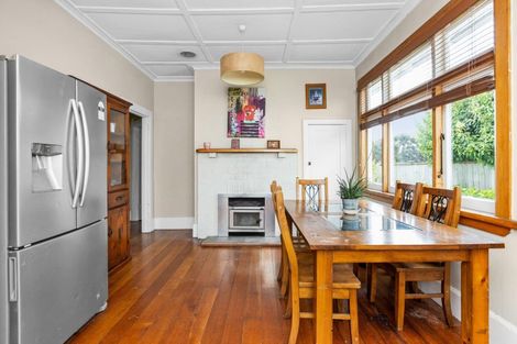 Photo of property in 33 Bowling Road, Greenmeadows, Napier, 4112