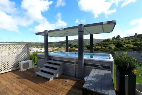 Photo of property in 55 Ruthven Road, Wainuiomata, Lower Hutt, 5014