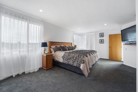 Photo of property in 21a Kinross Drive, Merrilands, New Plymouth, 4312