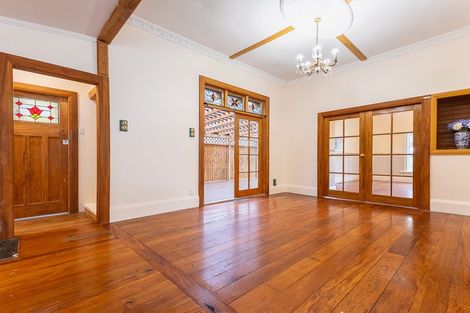 Photo of property in 10 Domain Road, Otaki, 5512