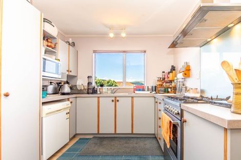 Photo of property in 20 Ordley Grove, Tawa, Wellington, 5028