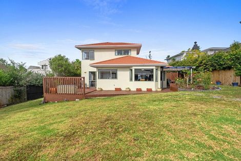 Photo of property in 2/883 East Coast Road, Northcross, Auckland, 0632