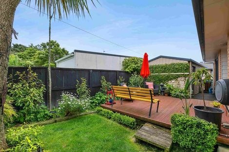 Photo of property in 37 Apple Terrace, Ranui, Porirua, 5024