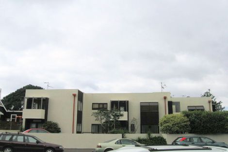 Photo of property in 3/2 Adams Avenue, Mount Maunganui, 3116