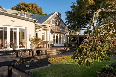 Photo of property in 16 Hinewa Road, Otumoetai, Tauranga, 3110