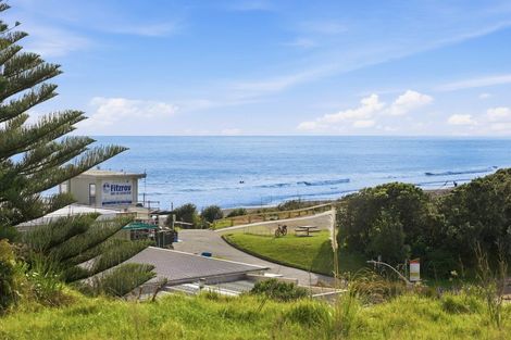 Photo of property in 2b Beach Street, Fitzroy, New Plymouth, 4312