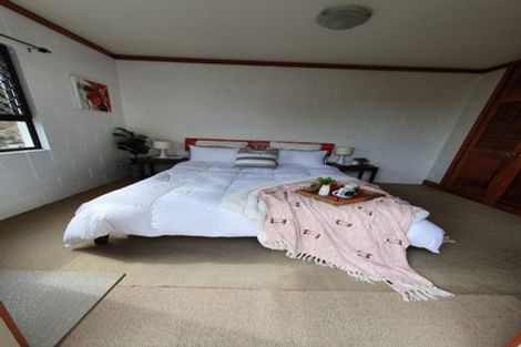 Photo of property in 1/295 East Coast Road, Mairangi Bay, Auckland, 0630