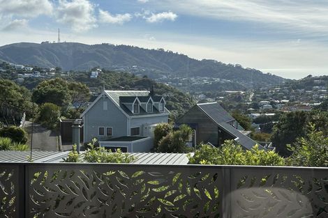 Photo of property in 6 Randolph Road, Crofton Downs, Wellington, 6035