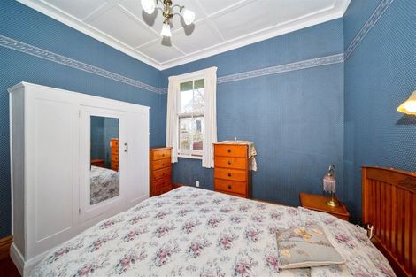 Photo of property in 237 South Road, Hawera, 4610