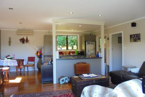Photo of property in 32 John Street, Stokes Valley, Lower Hutt, 5019
