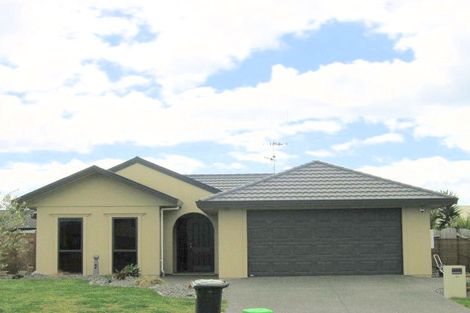 Photo of property in 70 Corinth Grove, Papamoa Beach, Papamoa, 3118