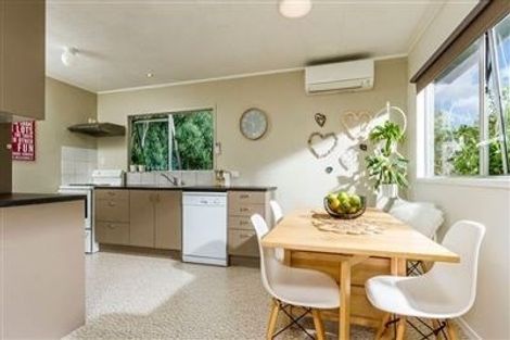 Photo of property in 1/4 Malibu Grove, Bayview, Auckland, 0629
