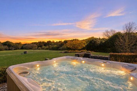 Photo of property in 12 Lacebark Drive, Kinloch, Taupo, 3377