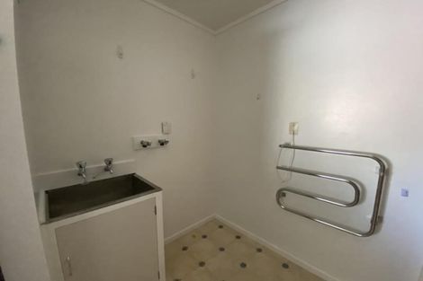 Photo of property in 65a Horokiwi Road West, Newlands, Wellington, 6037