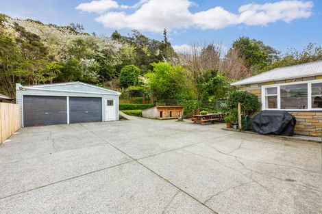 Photo of property in 18 Dover Road, Wainuiomata, Lower Hutt, 5014