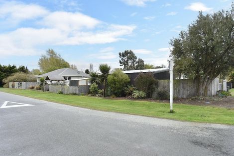 Photo of property in 27 Kings Avenue, Waikuku Beach, 7402