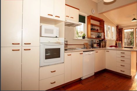 Photo of property in 28 Bernard Street, Kenmure, Dunedin, 9011