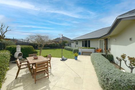 Photo of property in 19 Blue Gum Place, New Brighton, Christchurch, 8083