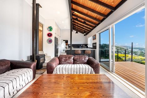 Photo of property in 15 Mercury Way, Whitby, Porirua, 5024