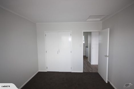 Photo of property in 64a Clayburn Road, Glen Eden, Auckland, 0602