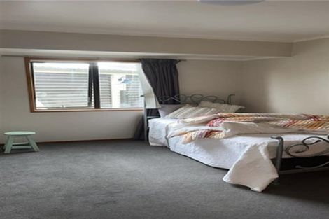Photo of property in 7 Marina Heights, Half Moon Bay, Auckland, 2012
