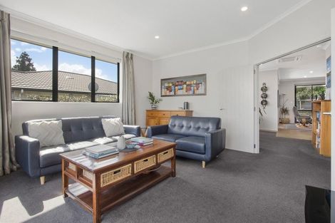 Photo of property in 70 Margaret Drive, Omokoroa, 3114